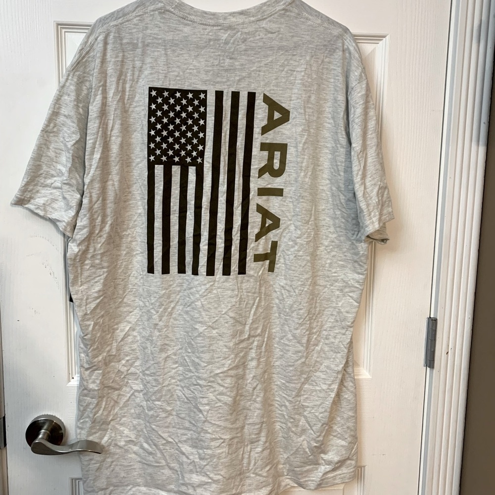 Ariat, Mens 2XL T-Shirt, Grey, Brand New with tags!